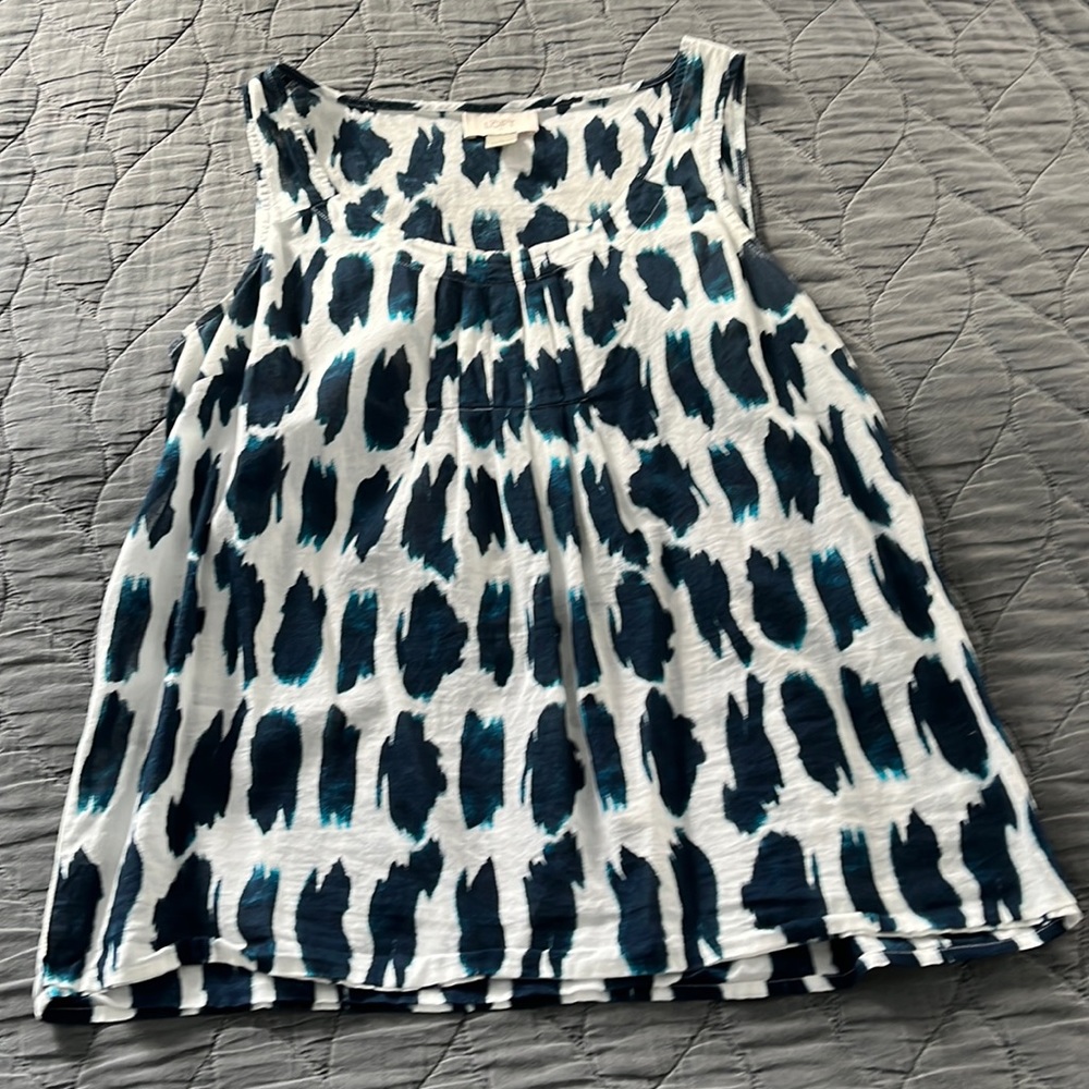Loft Sleeveless top